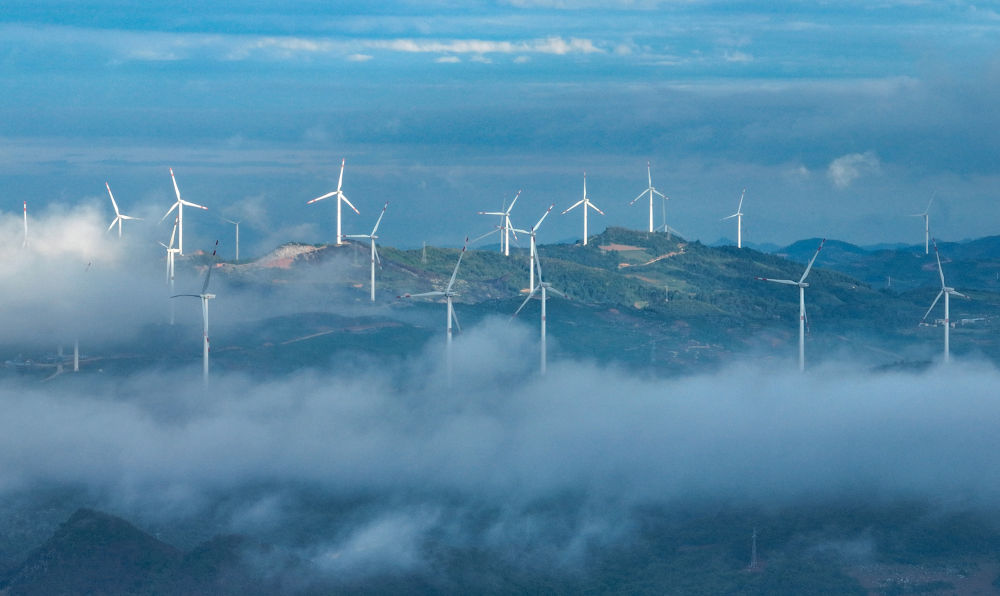 1703494664176085067.jpg 羊雄山风电场一景.jpg