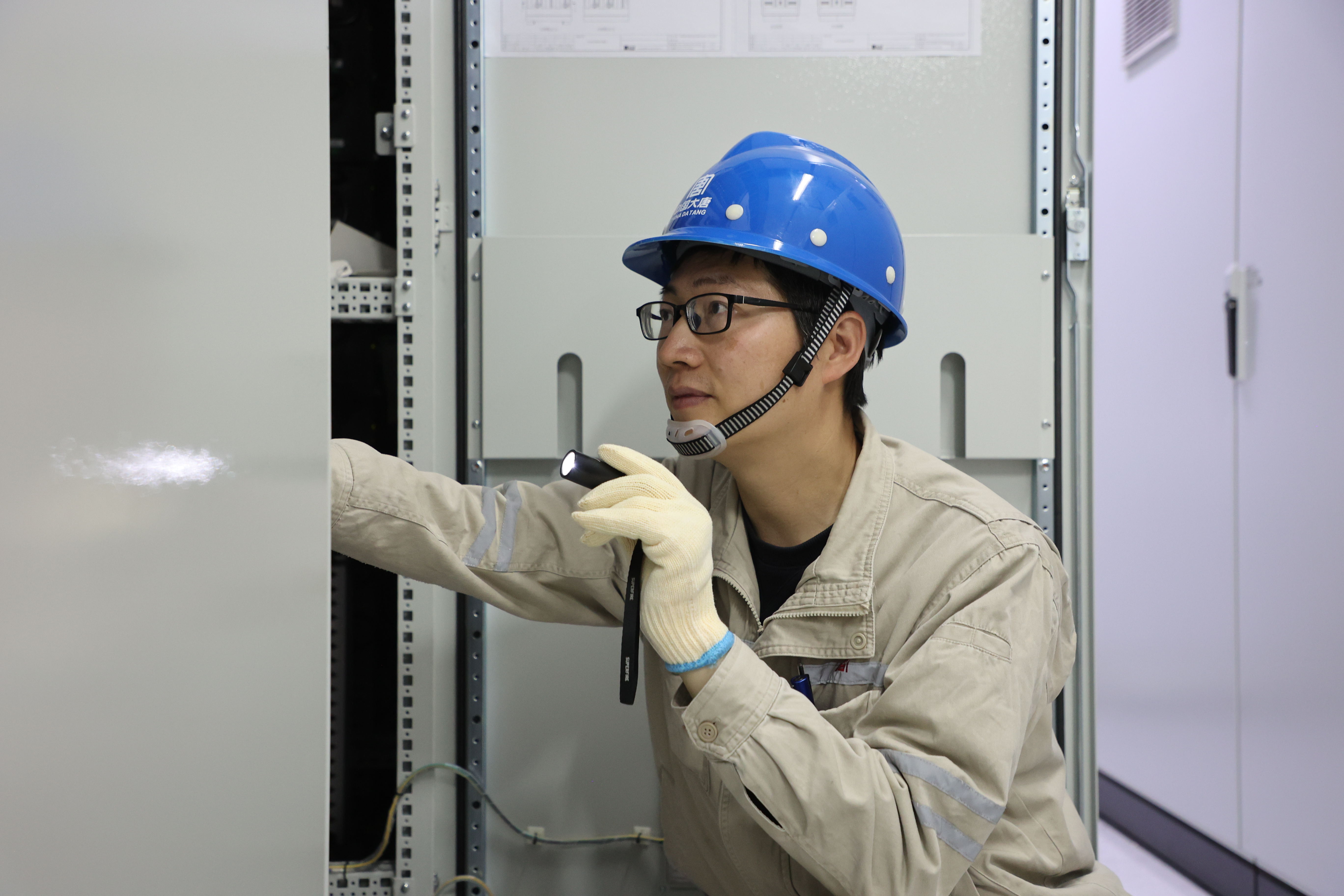 1719898070414052315.jpg 【斗争304永利集团唯一人】龙俊峰:匠心筑梦 实干前行.jpg